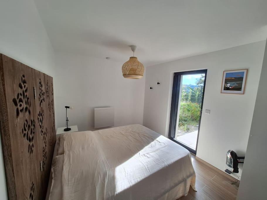 Logement Neuf A 2 Pas Du Lac La Bridoire Buitenkant foto
