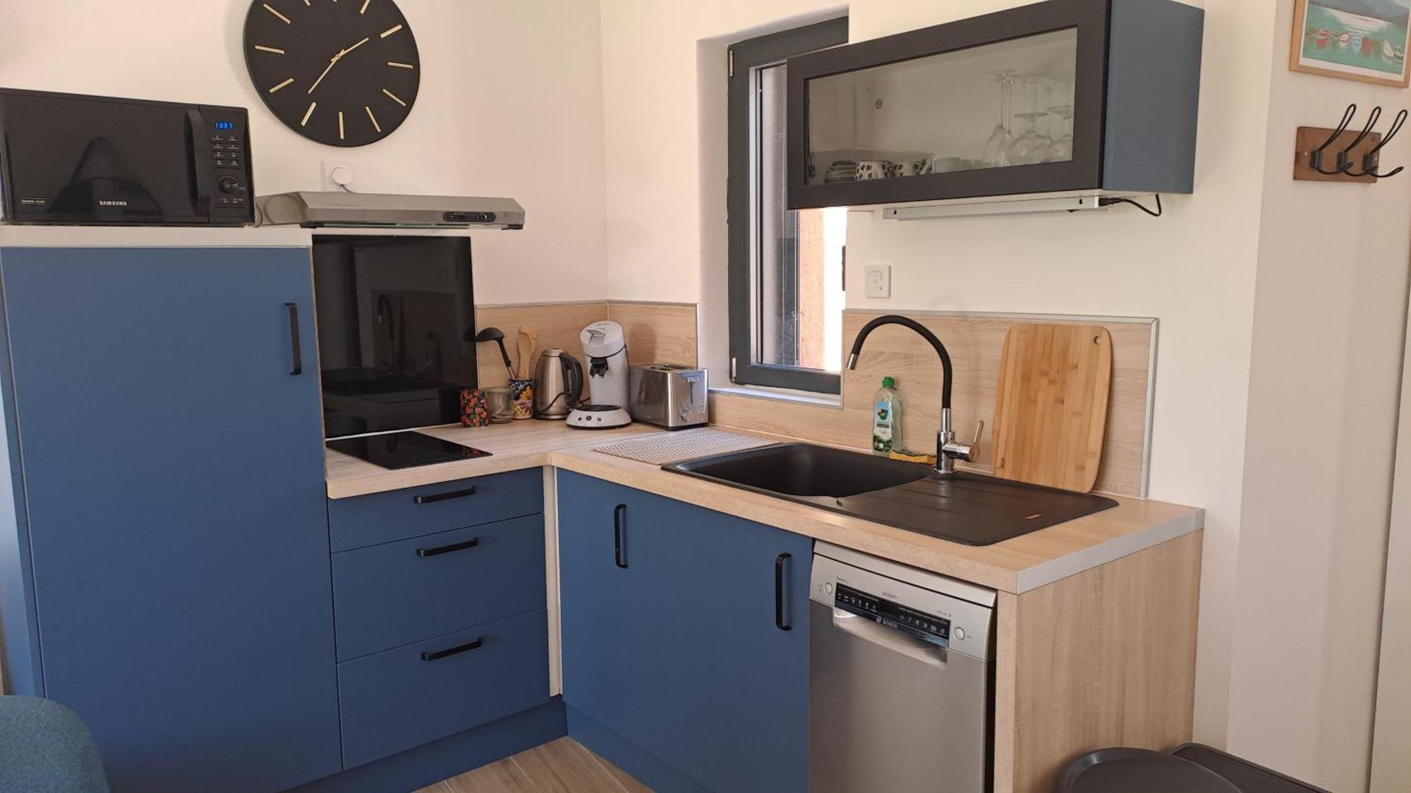 Logement Neuf A 2 Pas Du Lac La Bridoire Buitenkant foto